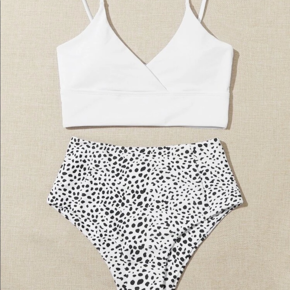 NWT | SZ L Dalmatian high waisted bikini swimsuit
